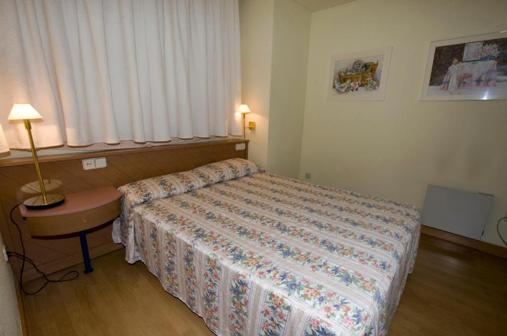Apartment Apartamentos Pessets Adelaida Sort